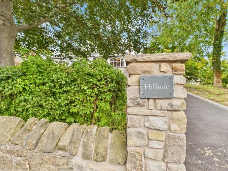 4 bedroom Bungalow for sale in Main Street, Billinge, Billinge, WN5