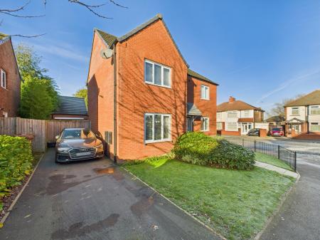 4 bedroom Detached house for sale in Newlove Avenue, Eccleston, St Helens, WA10