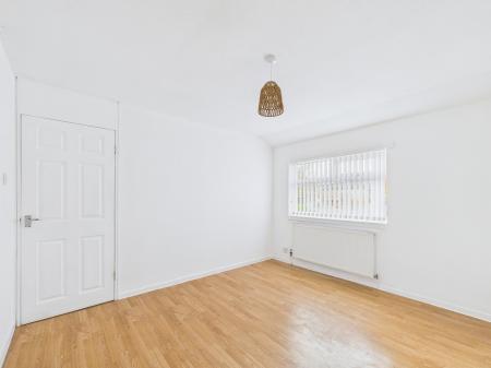 3 bedroom Town house for sale in Park Road, St Helens, WA11
