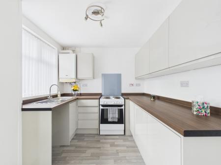 3 bedroom Town house for sale in Park Road, St Helens, WA11