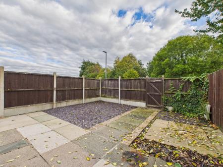 3 bedroom Town house for sale in Park Road, St Helens, WA11