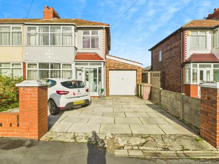 Queens Drive, Windle, St Helens, WA10