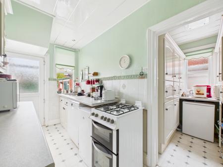 4 bedroom Semi-detached house for sale in Queens Road, West Park, St Helens, WA10