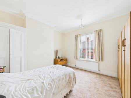 4 bedroom Semi-detached house for sale in Queens Road, West Park, St Helens, WA10