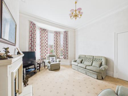 4 bedroom Semi-detached house for sale in Queens Road, West Park, St Helens, WA10