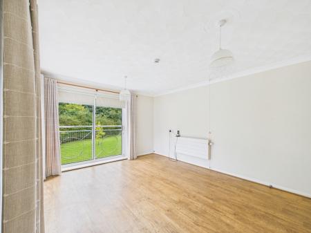 1 bedroom Flat for sale in Reeve Court Village, Nutgrove, St Helens, WA9