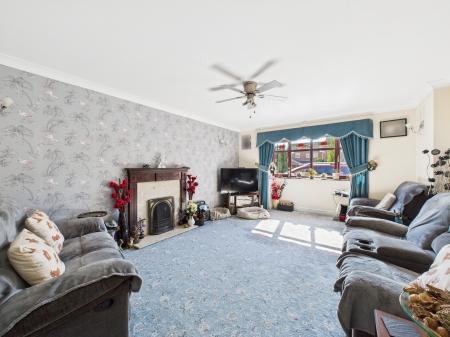 4 bedroom Detached house for sale in Springfield Park, Haydock, WA11