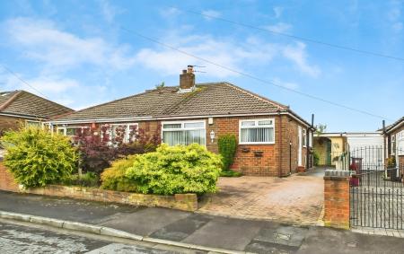 2 bedroom Semi-detached house for sale in St Albans Close, Haydock, WA11