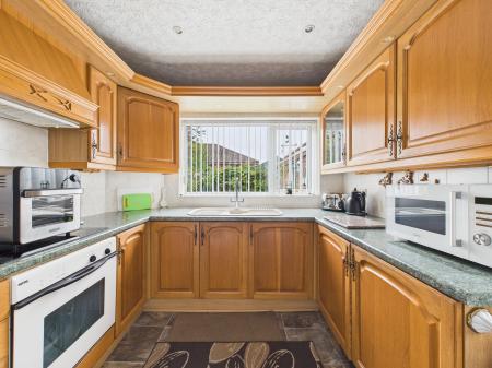 2 bedroom Semi-detached house for sale in St Albans Close, Haydock, WA11