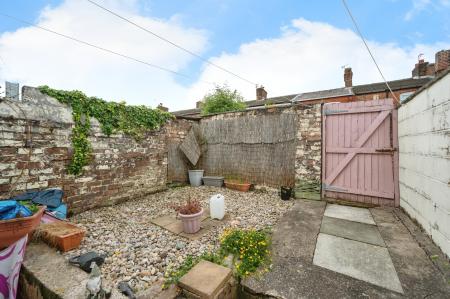 2 bedroom Terraced House for sale in Stanhope Street, St Helens Central, St Helens, WA10