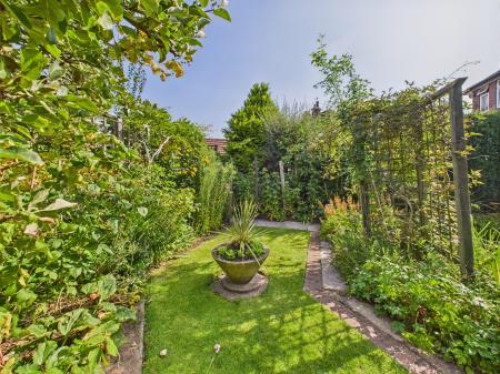 3 bedroom Semi-detached house for sale in Stuart Road, Windle, St Helens, WA10