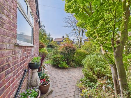 3 bedroom Semi-detached house for sale in Stuart Road, Windle, St Helens, WA10