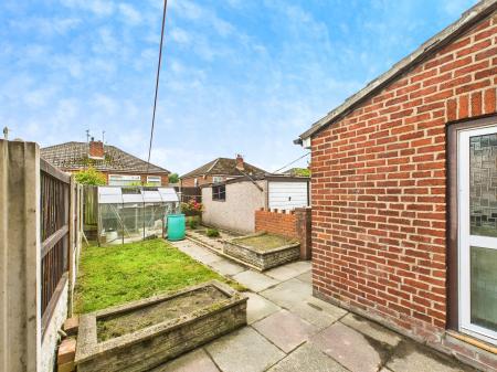 3 bedroom Semi-detached house for sale in The Close, Haydock, WA11