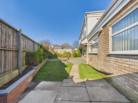 3 bedroom Semi-detached house for sale in Trent Close, Sutton, St Helens, WA9