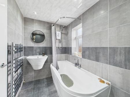 2 bedroom Terraced House for sale in Vicarage Road, Haydock, WA11