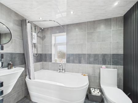 2 bedroom Terraced House for sale in Vicarage Road, Haydock, WA11