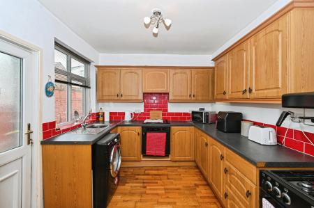 3 bedroom Terraced House for sale in Vincent Street, St Helens Central, St Helens, WA10