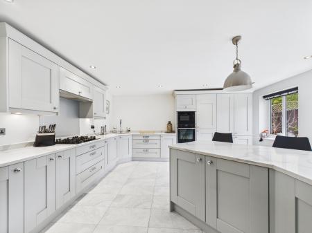 5 bedroom Detached house for sale in Wedgewood Gardens, St Helens, WA9