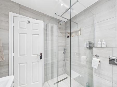 5 bedroom Detached house for sale in Wedgewood Gardens, St Helens, WA9