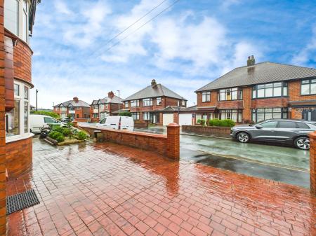 3 bedroom Semi-detached house for sale in Willoughby Drive, Eccleston Hill, St Helens, WA10