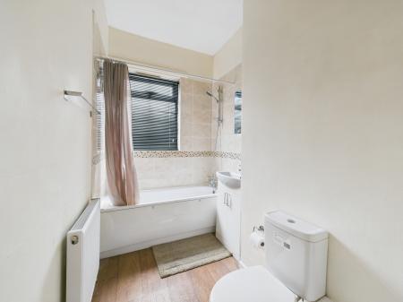 2 bedroom Terraced House for sale in Station Road, Haydock, WA11