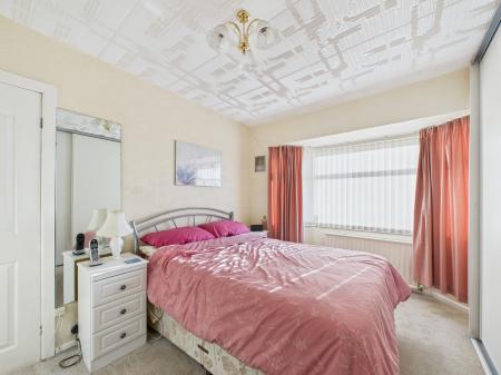 3 bedroom Semi-detached house for sale in Hillside Close, Billinge, WN5