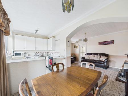 3 bedroom Semi-detached house for sale in Hillside Close, Billinge, WN5