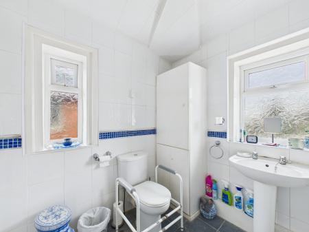 3 bedroom Semi-detached house for sale in Scholes Lane, Thatto Heath, St Helens, WA10