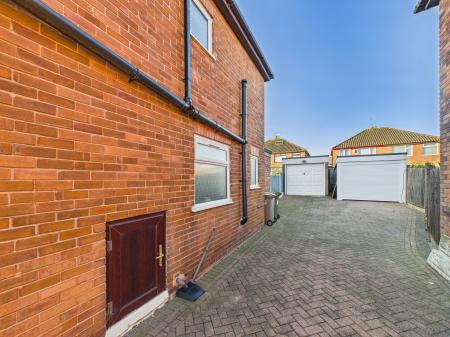 3 bedroom Semi-detached house for sale in Pine Close, Haydock, WA11