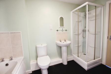 2 bedroom Apartment to let in Hall Street, St Helens, WA10