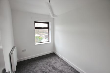 3 bedroom Semi-detached house to let in Laxey Crescent, Wigan, WN7