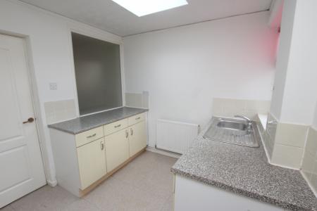 2 bedroom Terraced House to let in Warwick Street, West Park, St Helens, WA10