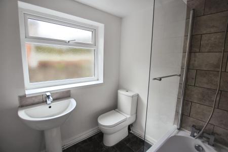 2 bedroom Terraced House to let in Argyle Street, St Helens, WA10