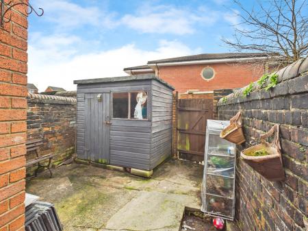 2 bedroom Terraced House for sale in Fleet Lane, Parr, St Helens, WA9