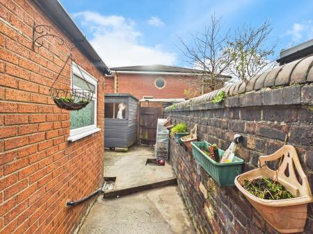 2 bedroom Terraced House for sale in Fleet Lane, Parr, St Helens, WA9