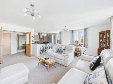 2 bedroom Flat for sale in St Thomas Close, Windle, St Helens, WA10