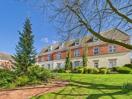 2 bedroom Flat for sale in St Thomas Close, Windle, St Helens, WA10