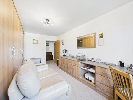 2 bedroom Flat for sale in St Thomas Close, Windle, St Helens, WA10