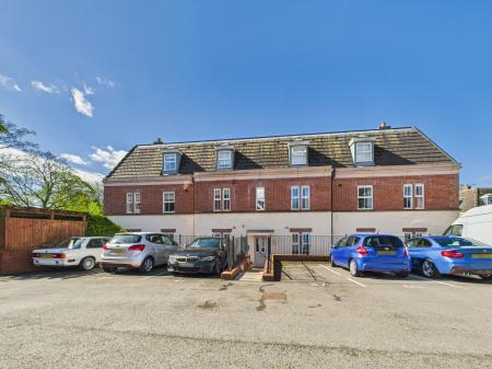 2 bedroom Flat for sale in St Thomas Close, Windle, St Helens, WA10