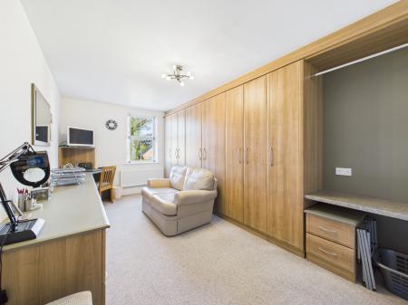 2 bedroom Flat for sale in St Thomas Close, Windle, St Helens, WA10