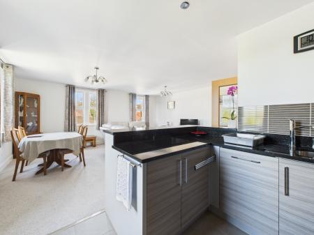 2 bedroom Flat for sale in St Thomas Close, Windle, St Helens, WA10