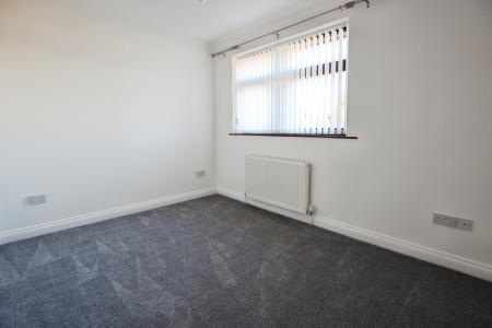 2 bedroom Bungalow to let in Hawkshead Road, Burtonwood, WA5