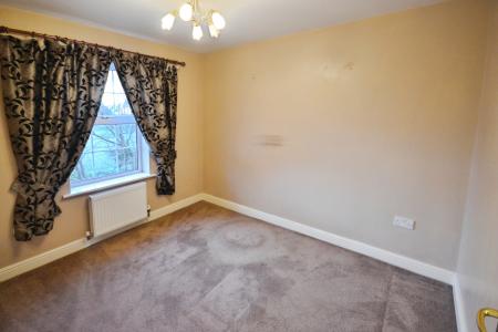 5 bedroom Detached house to let in Walnut Grove, St Helens, WA9