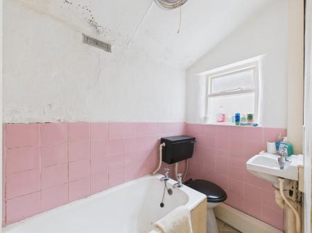 2 bedroom Terraced House for sale in Woodville Street, St Helens Central, St Helens, WA10