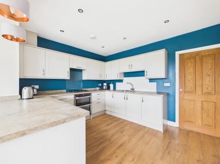 4 bedroom Semi-detached house for sale in Higher Lane, Crank, St Helens, WA11