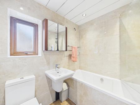 4 bedroom Semi-detached house for sale in Higher Lane, Crank, St Helens, WA11