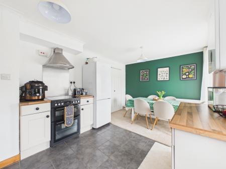 3 bedroom Semi-detached house for sale in Meadowcroft, Sutton, St Helens, WA9