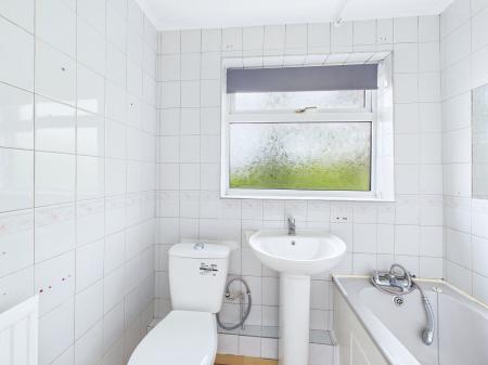 3 bedroom Semi-detached house for sale in Meadowcroft, Sutton, St Helens, WA9