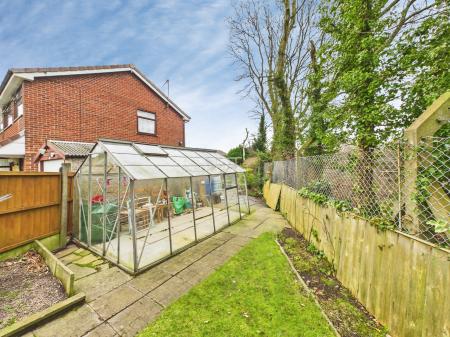 3 bedroom Semi-detached house for sale in Meadowcroft, Sutton, St Helens, WA9