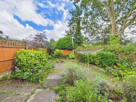 3 bedroom Semi-detached house for sale in Meadowcroft, Sutton, St Helens, WA9